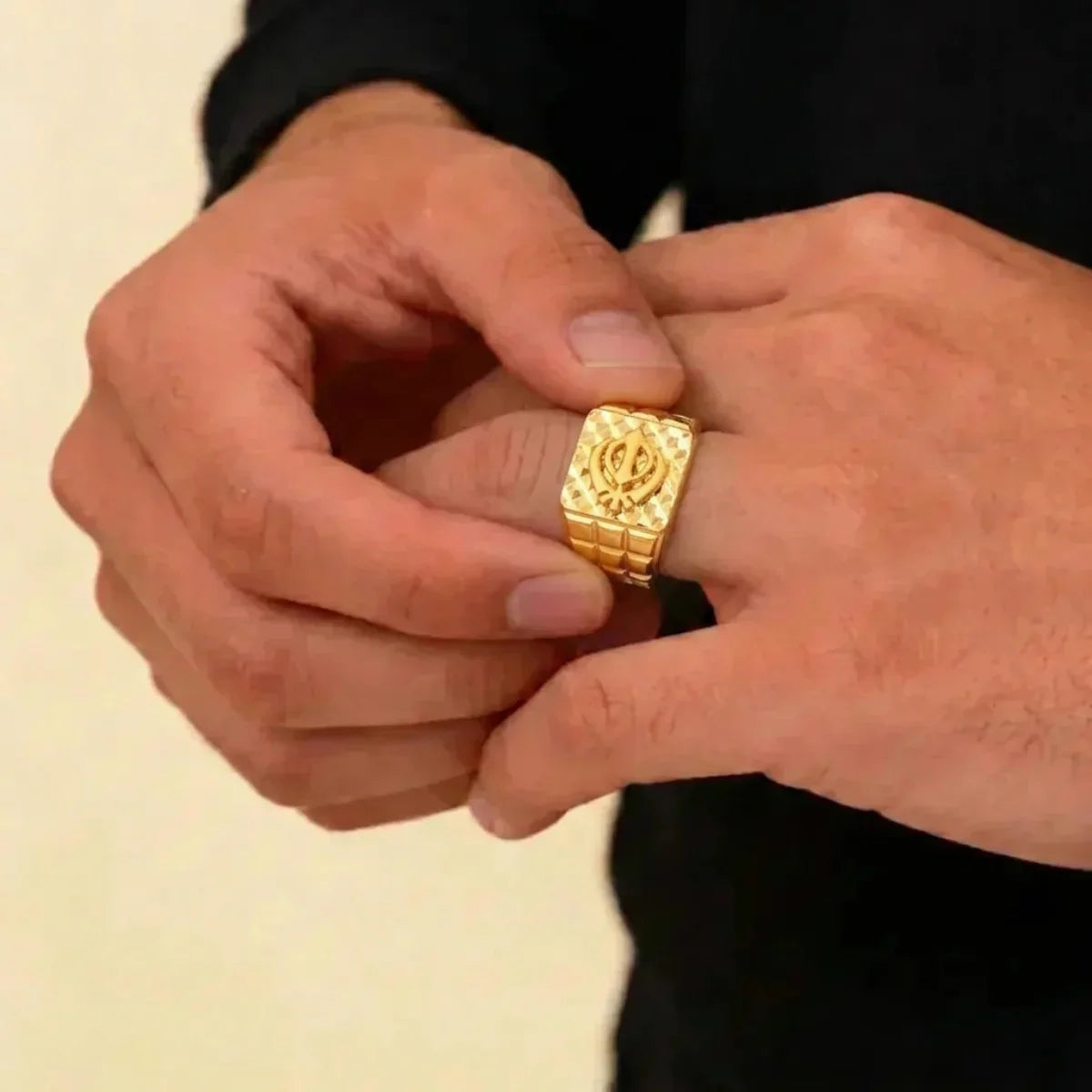 22K Yellow Gold Men’s Sikh Ring – 8.1g, Size 10