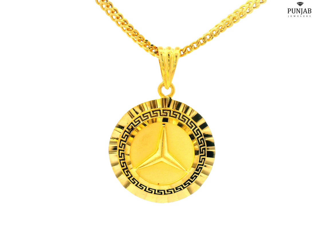 22K Yellow Gold Circular Pendant with Decorative Star Design