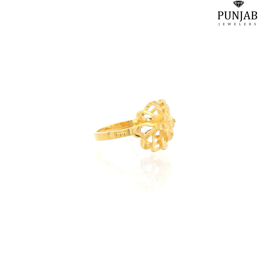 22K Yellow Gold Fancy Ring with Colored Stone