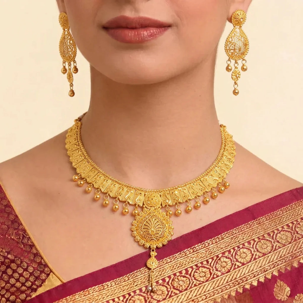 22K Contemporary Yellow Gold Intricate Lattice Statement Choker