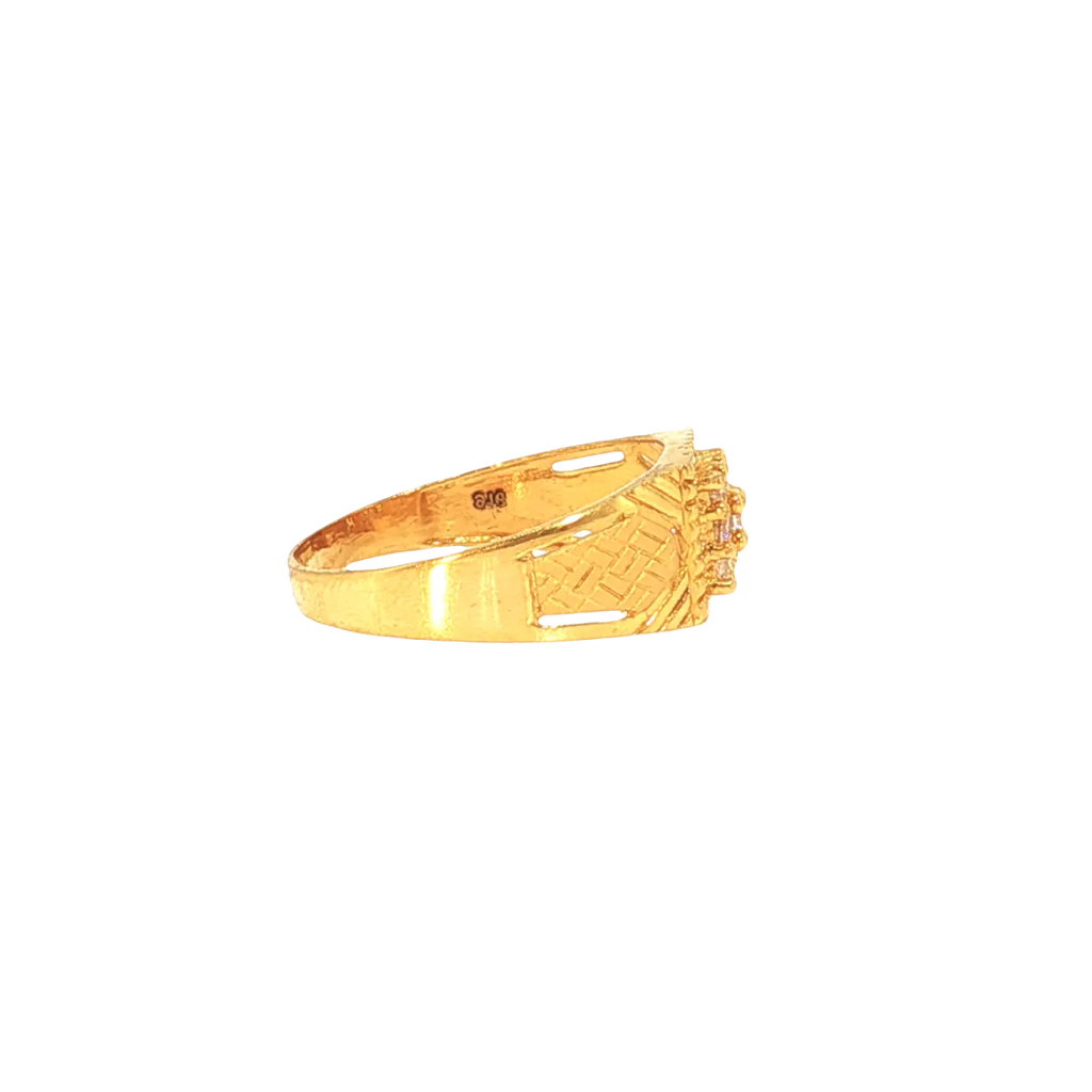 Elegant 22K Yellow Gold Cubic Zirconia Ring – 4.2g Refined Stone Design