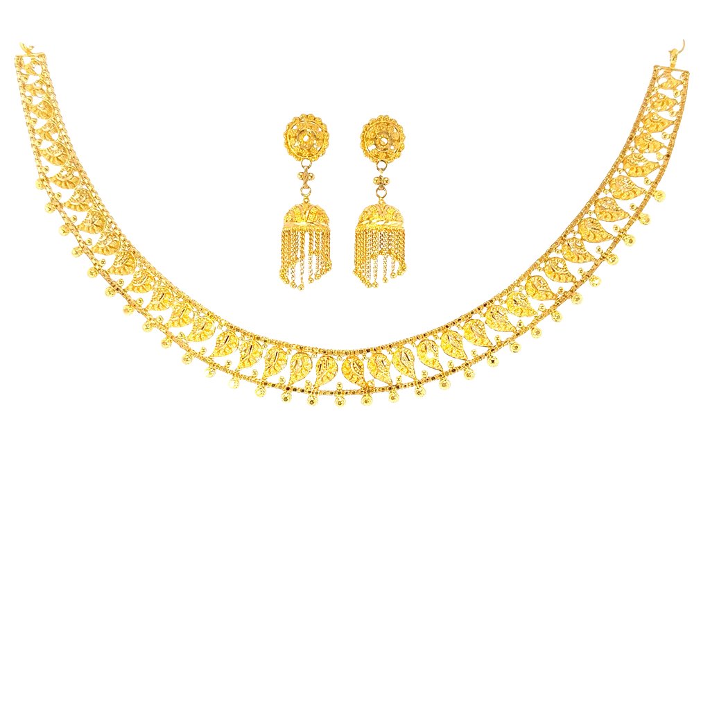 22K Engraved Yellow Gold Medallion Choker Necklace