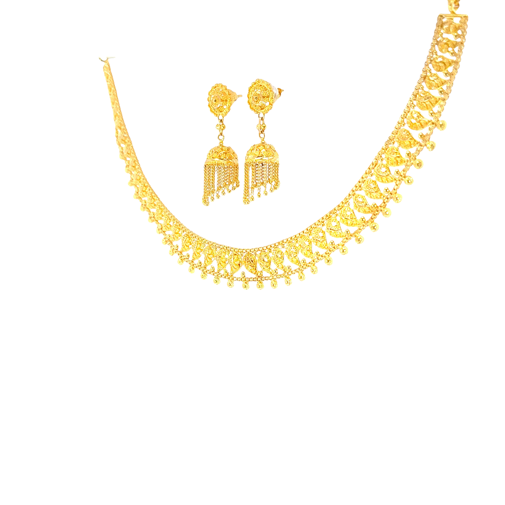 22K Engraved Yellow Gold Medallion Choker Necklace