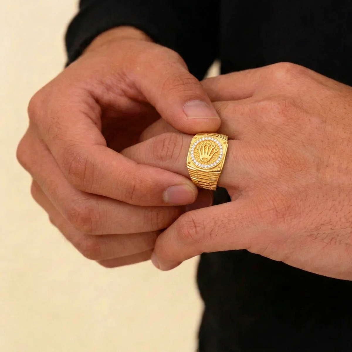 22K Men’s Yellow Gold Stone Ring with Cubic Zirconia – 9.5g, Resizable, Size 9