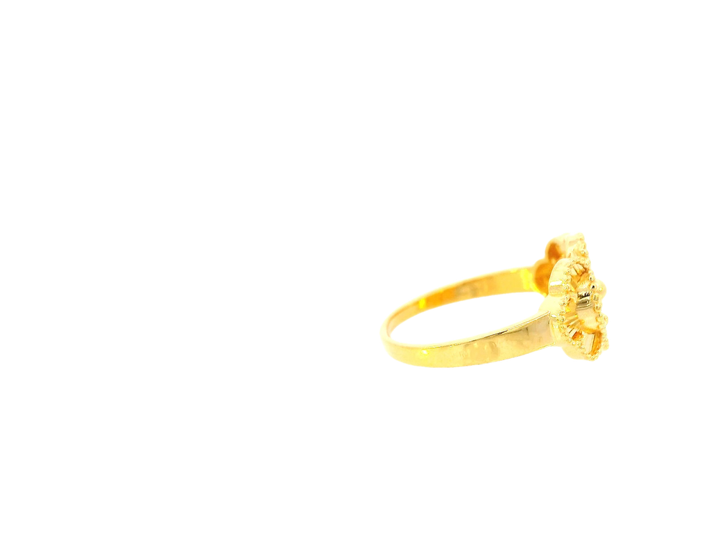 22K Yellow Gold Floral Ring – Size 7.7