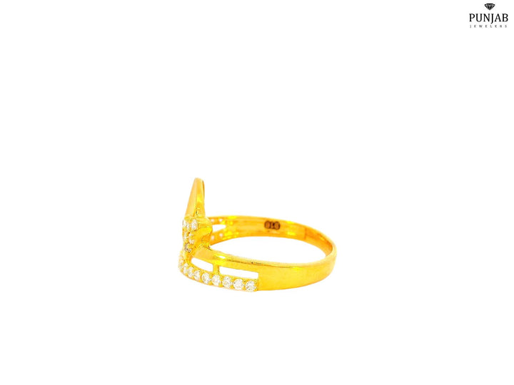 22K Yellow Gold Ring with Heart and Cubic Zirconia Accents