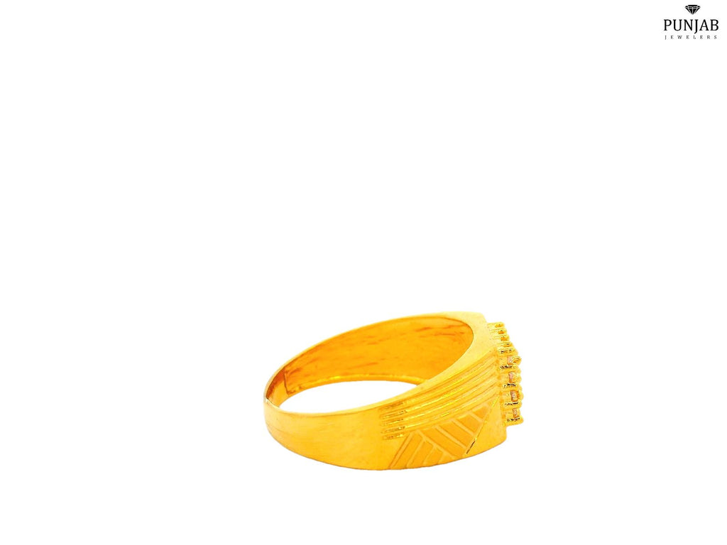 22K Yellow Gold Ring with Textured Band and Square Cluster Stone Design
