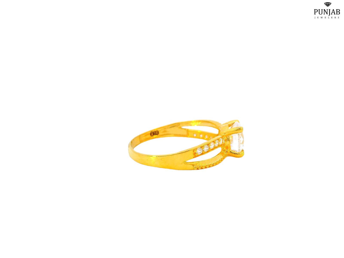 22K Yellow Gold Split-Band Ring with Solitaire Cubic Zirconia Centerpiece