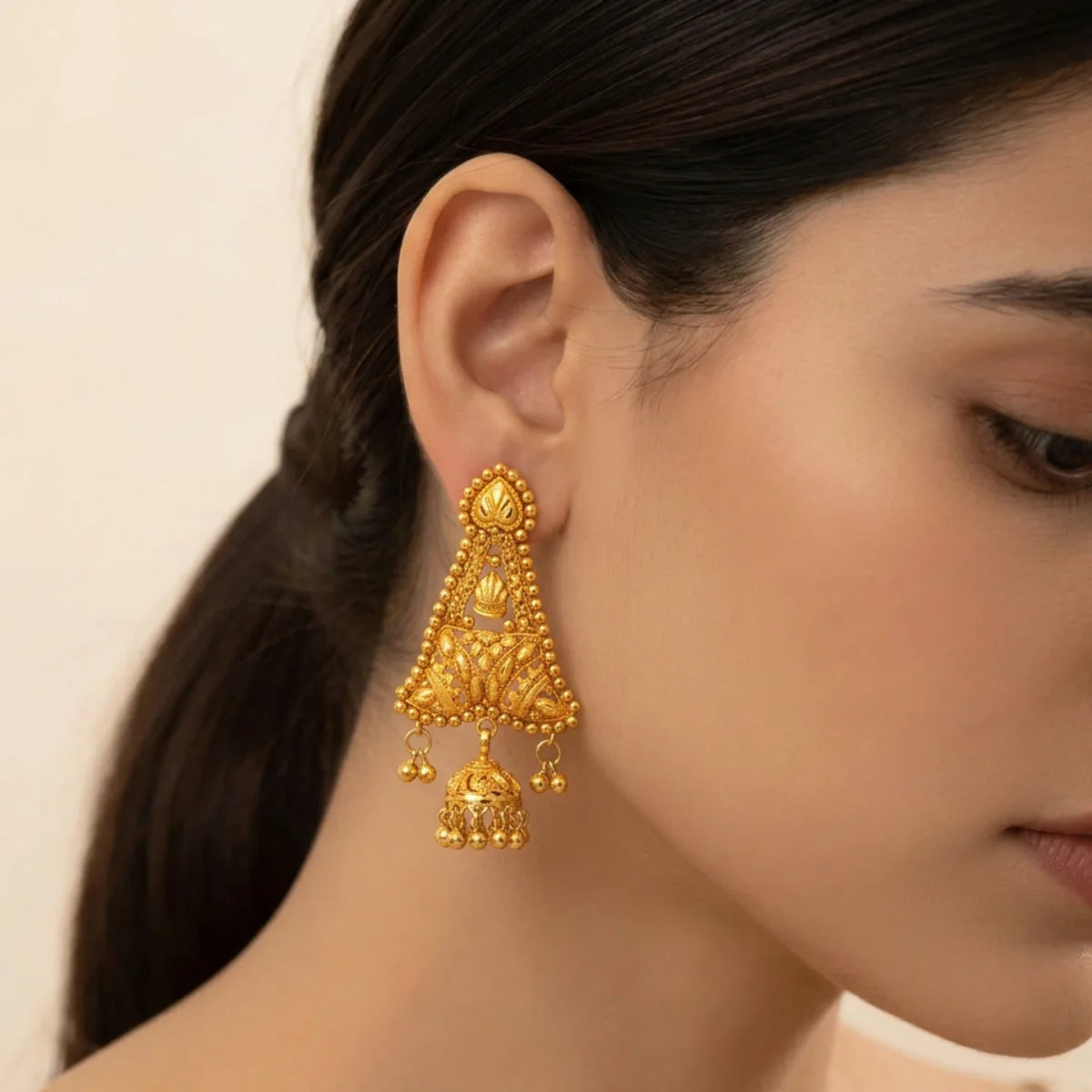 22K Yellow Gold Hanging Earrings with Intricate Filigree Design and Bead Charms