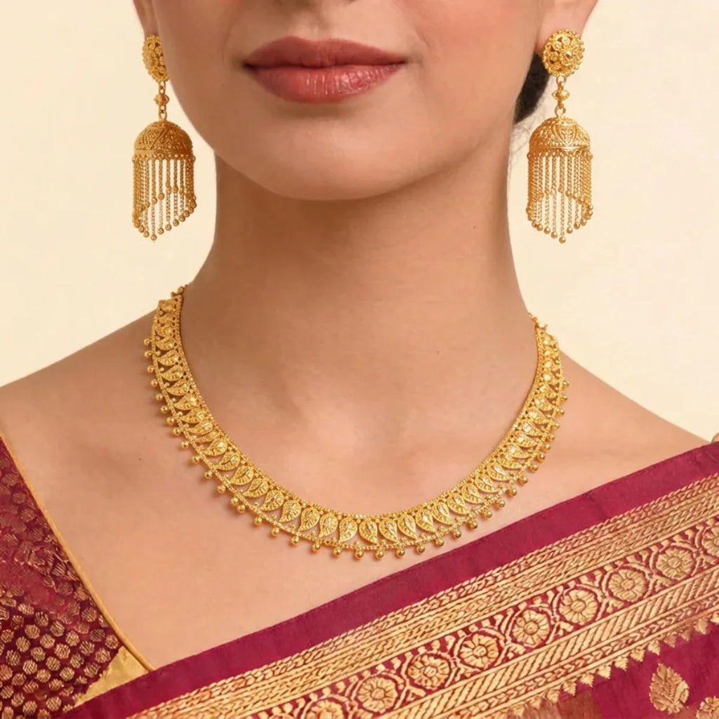 22K Engraved Yellow Gold Medallion Choker Necklace