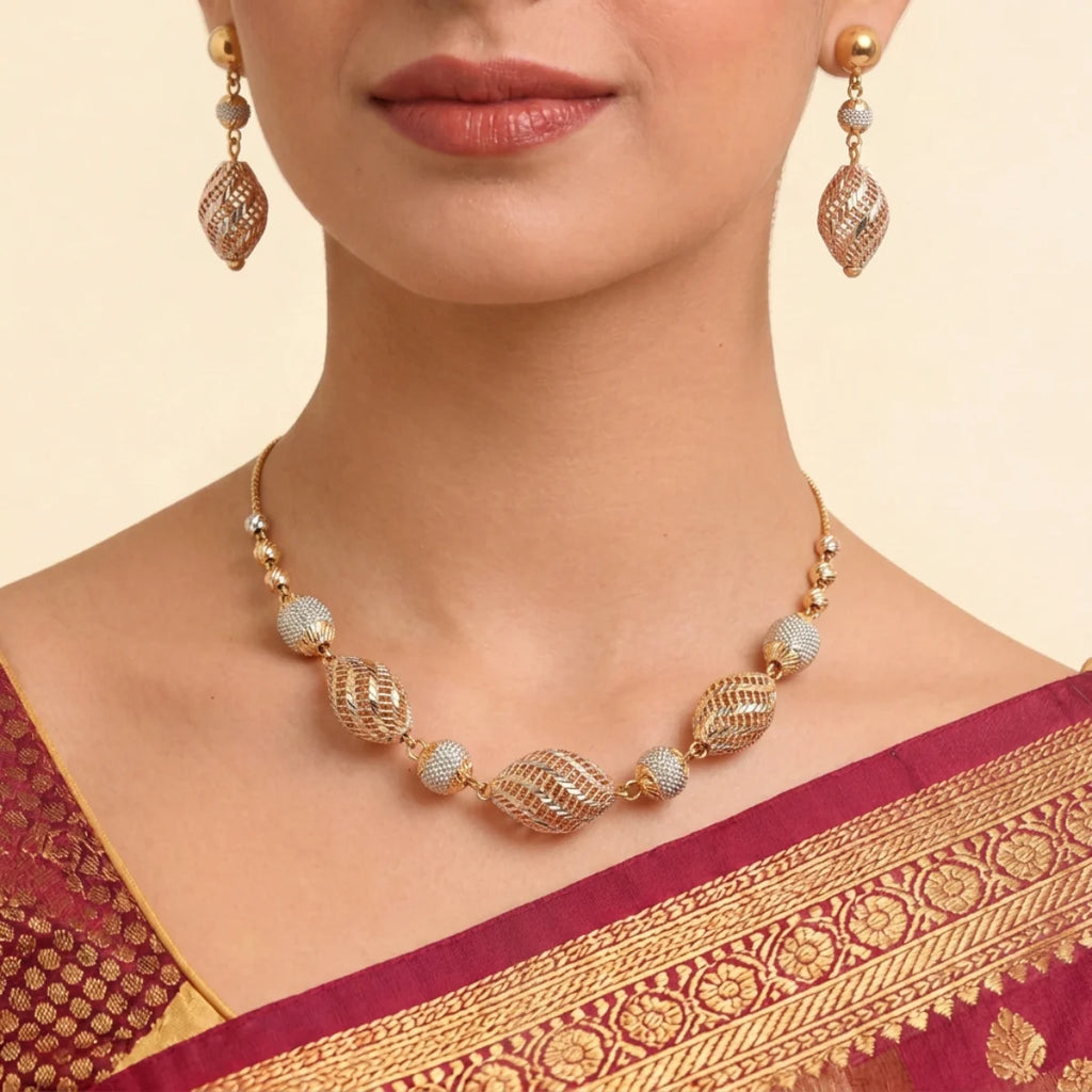 22K Tri-Color Gold Necklace with Lobster Lock