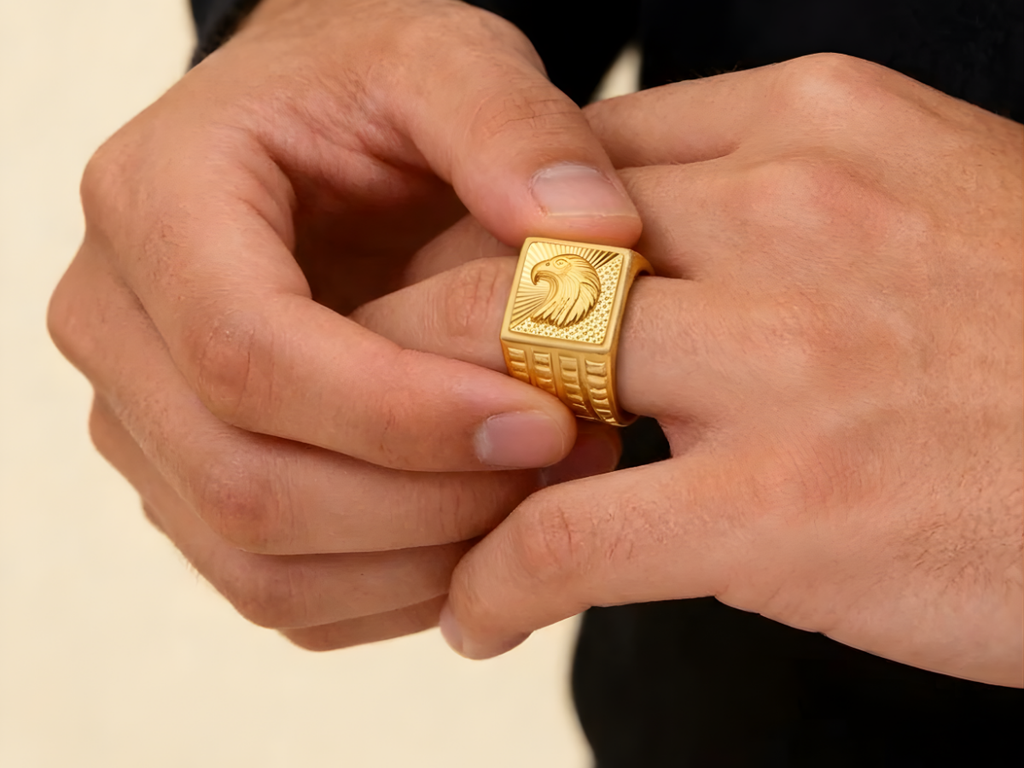 22K Yellow Gold Eagle Design Men’s Ring (5.1 Grams)