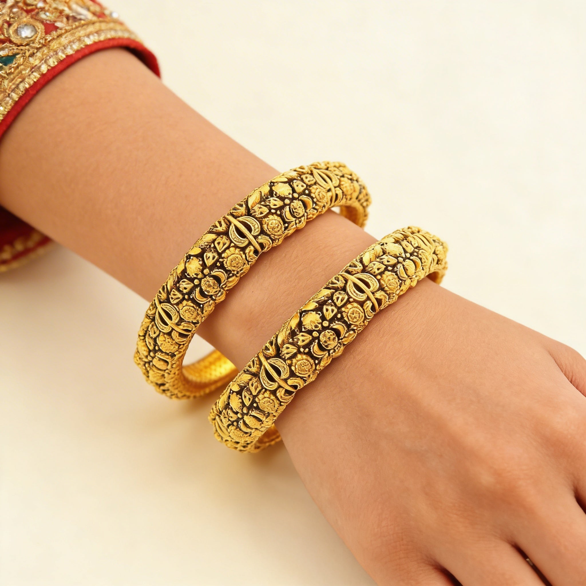 22K Antique Finish Gold Screw Bangles – 51.6g (Set of 2)