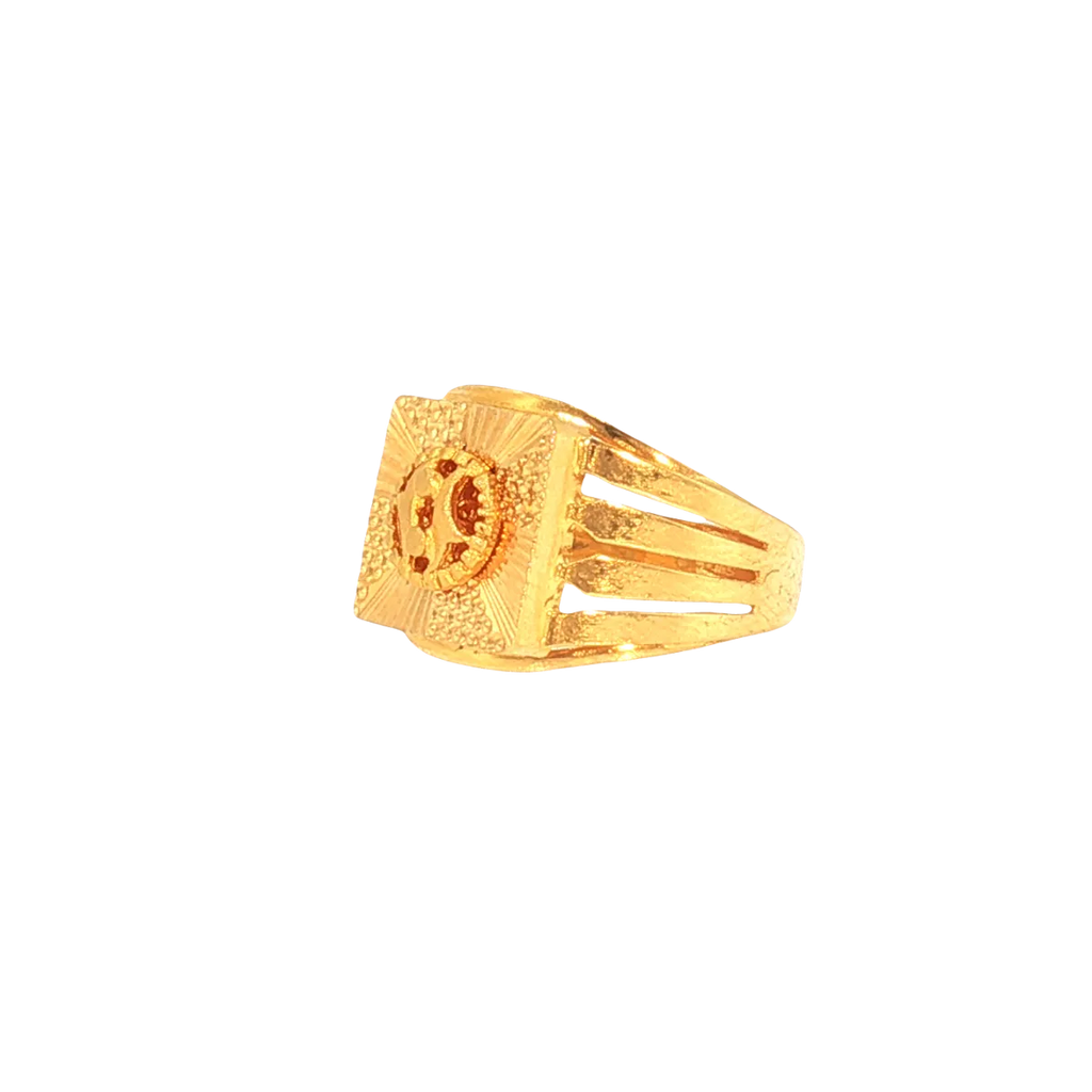 22K Yellow Gold Men’s Traditional Ring (4.1 Grams) – Classic & Lightweight Design