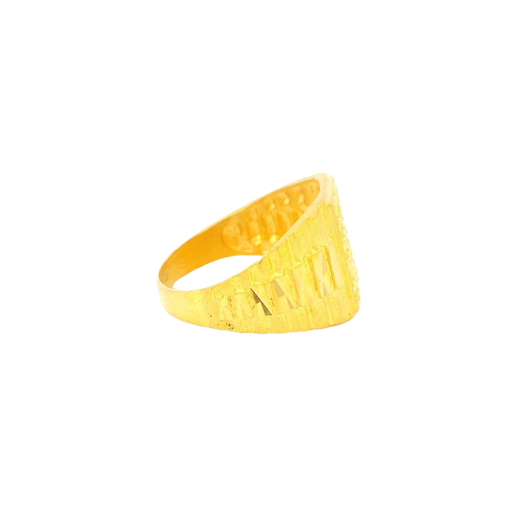 Traditional 22K Yellow Gold Men’s Ring – 5.9g, Size 8.8