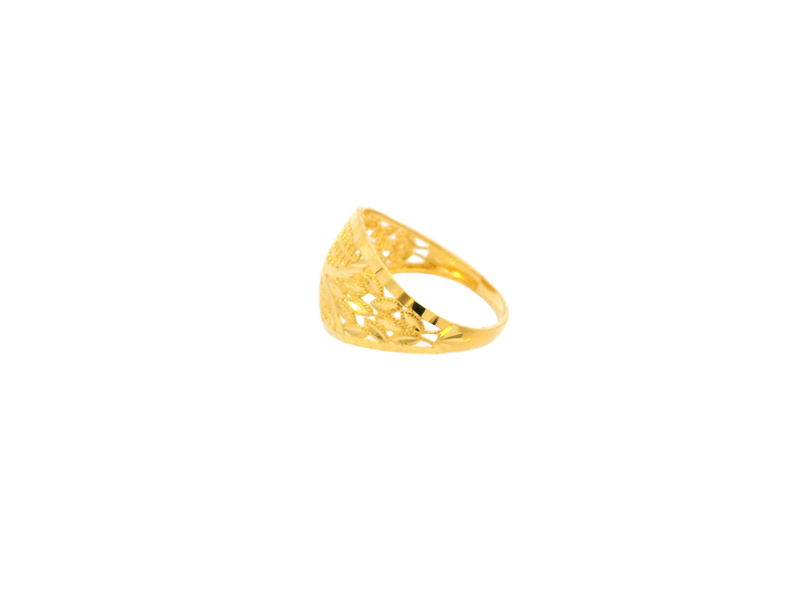 Elegant 22K Yellow Gold Oval Design Ring
