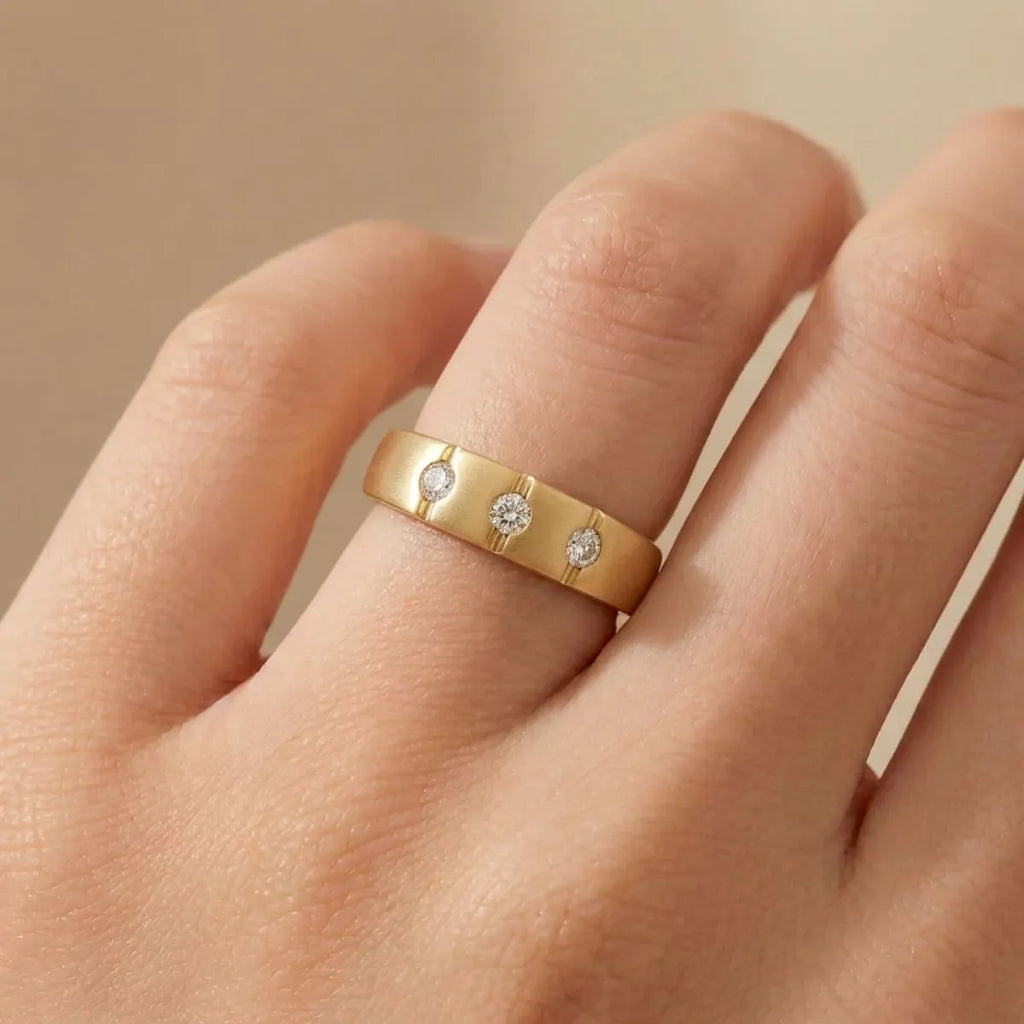 14K Yellow Gold Diamond Band with 0.25 CT Diamond