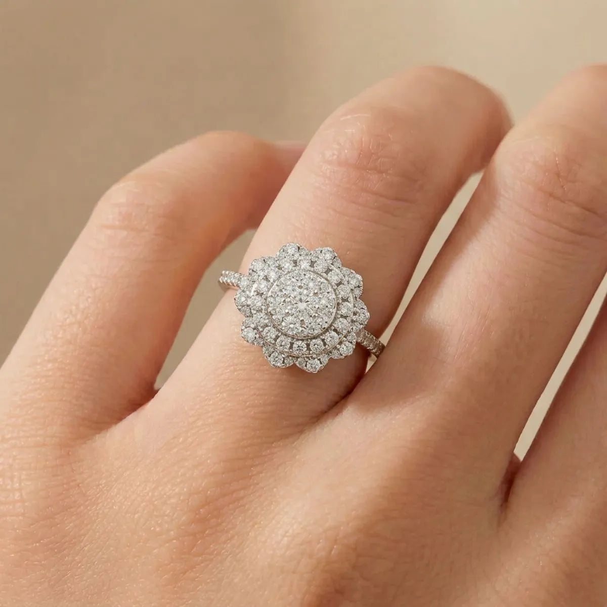 14K White Gold Diamond Ring with 0.66 CT Diamond (VS Clarity)