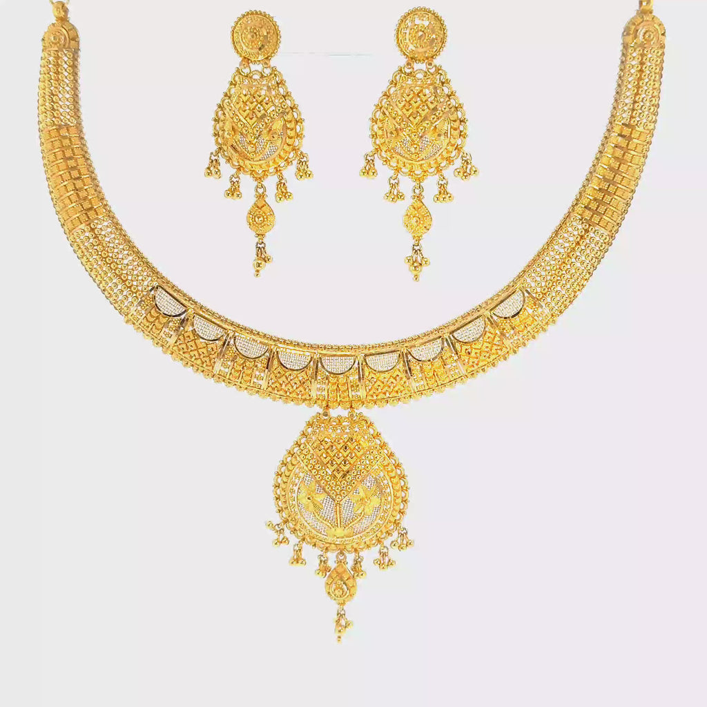 Elegant Yellow Gold Layered Medallion Necklace with Floral Engraving