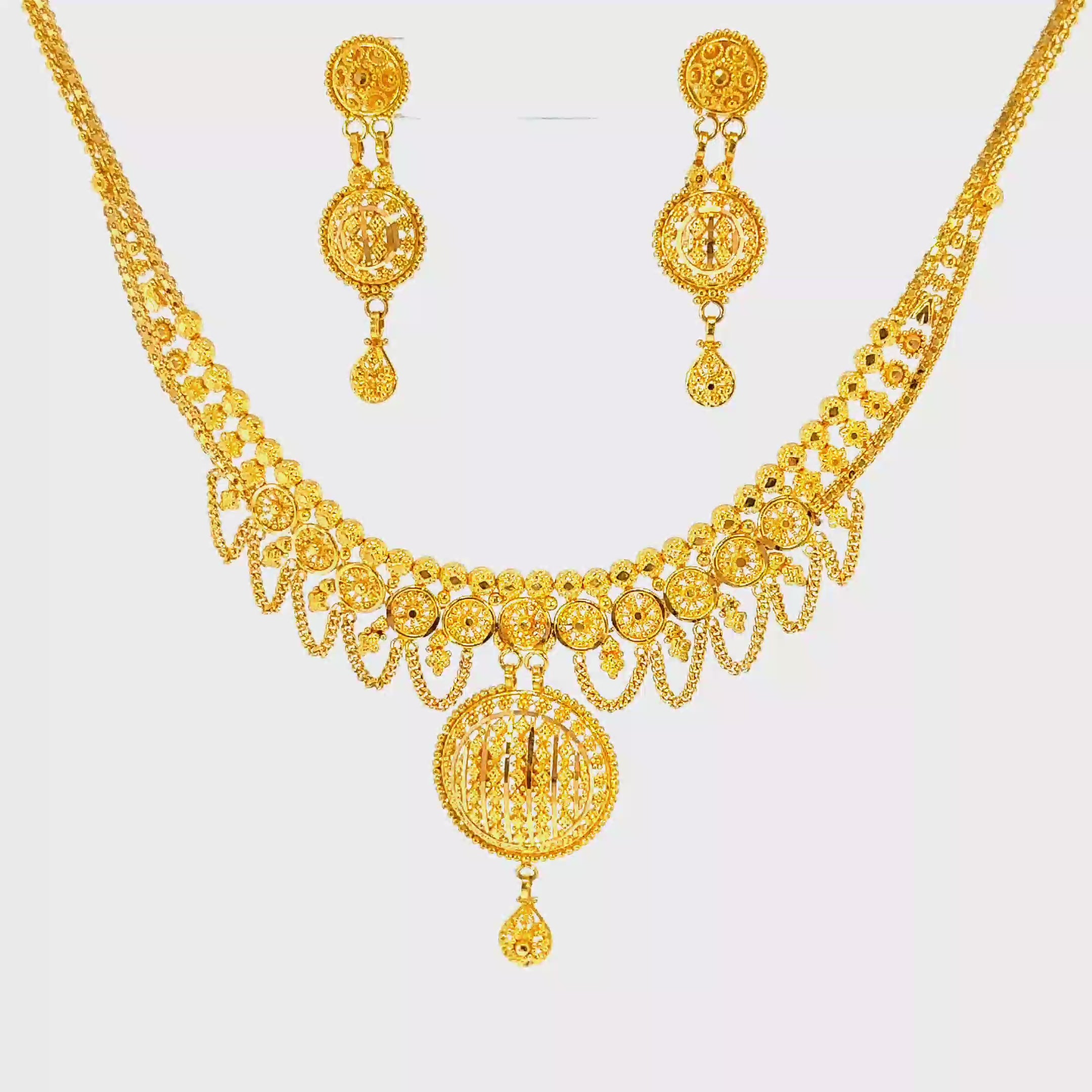 22K Minimalist Layered Yellow Gold Circle and Bar Pendant Necklace